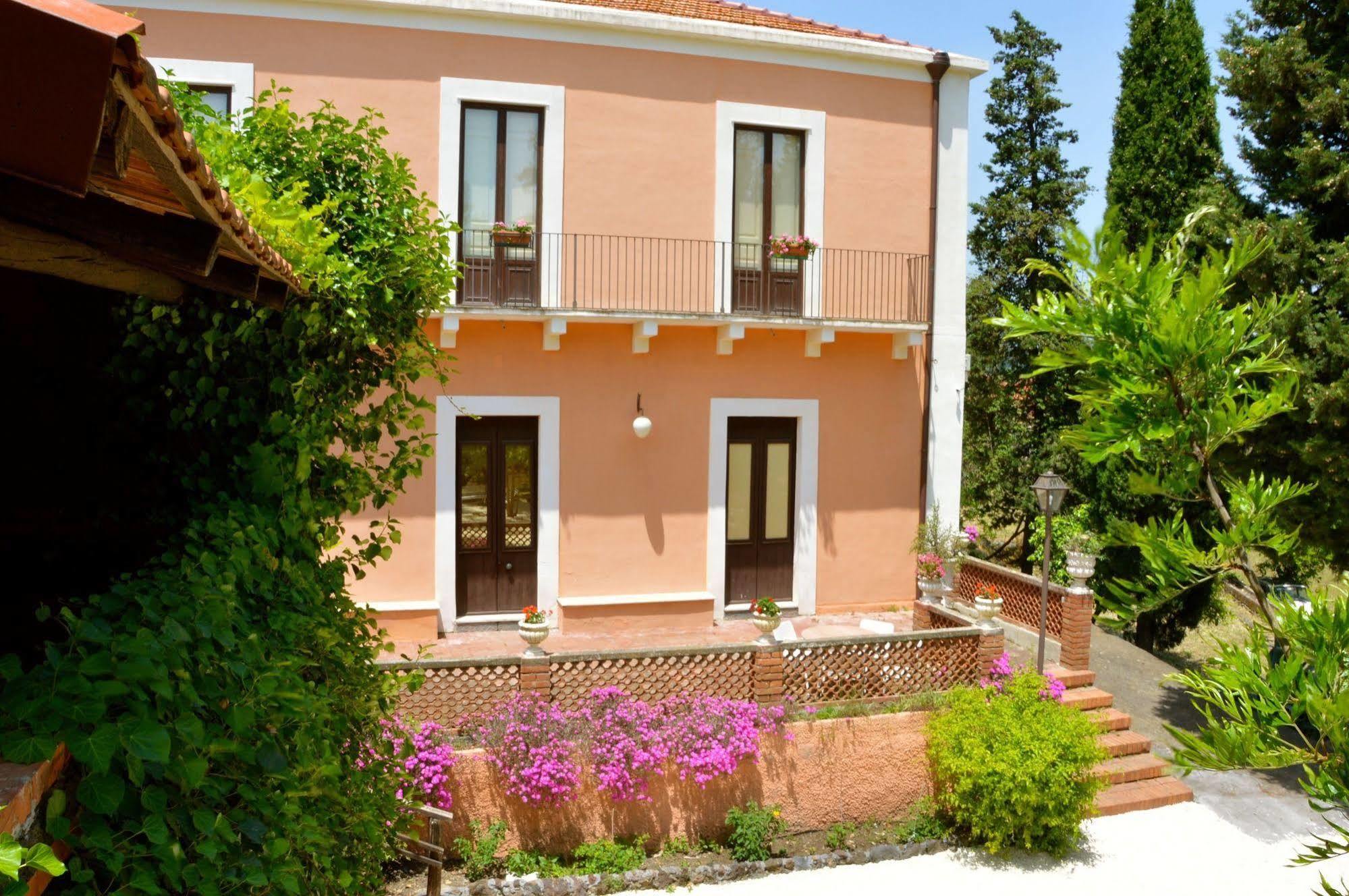 Villa Bonaccorso - Antica E Maestosa Villa Con Piscina Ai Piedi Dell'Etna Viagrande Exterior photo